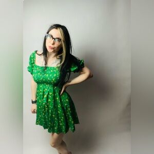 Green prairie girl dress size medium